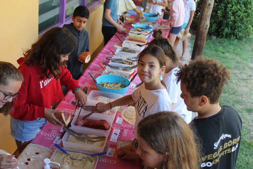 Village Camps International Summer Camp Ard&egrave;che, France 2019-07-26 https://www.villagecamps.com/journals_admin/images/2231-0235-SportsC3 copy.jpg